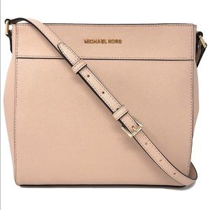 Michael Kors Jet Set Messenger Crossbody Bag